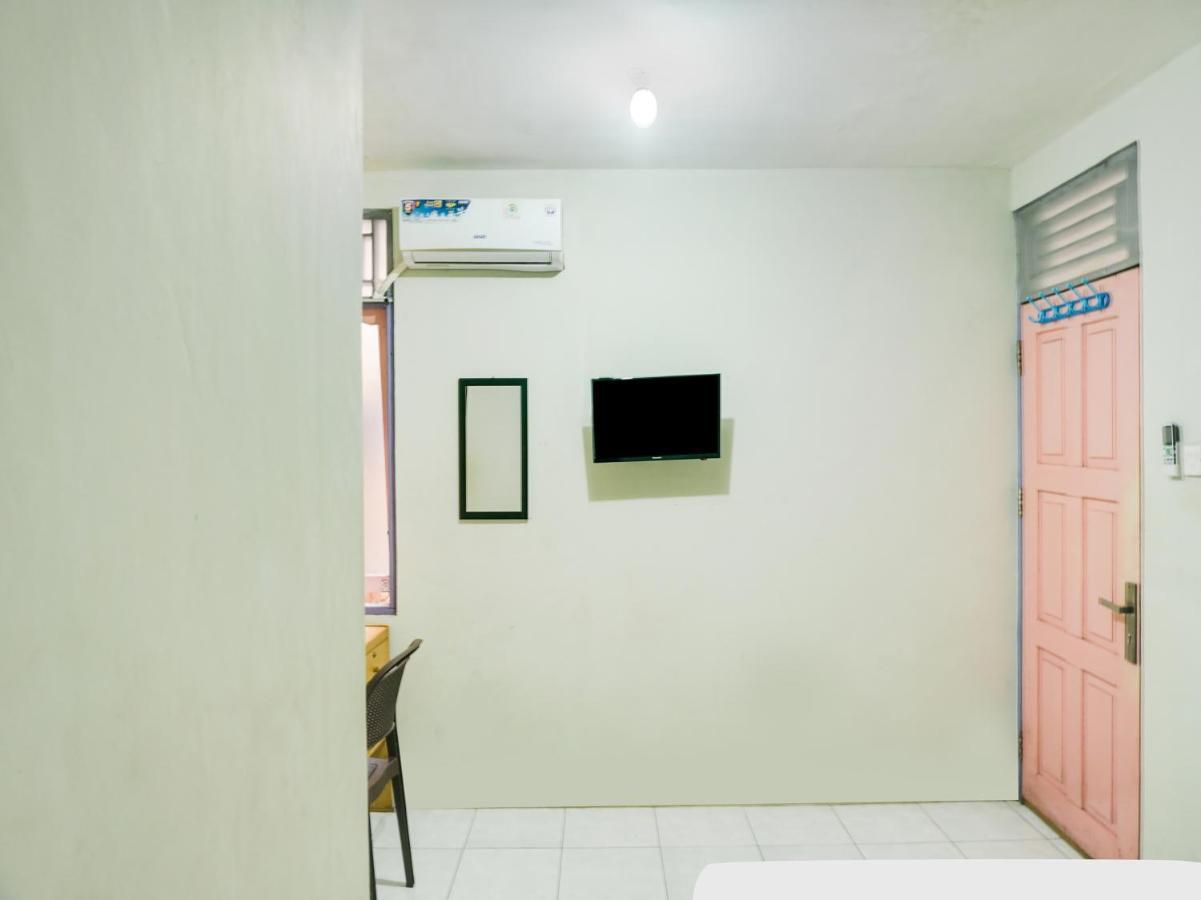 Oyo 2872 Garuda Guest House Banjarmasin  Exterior photo